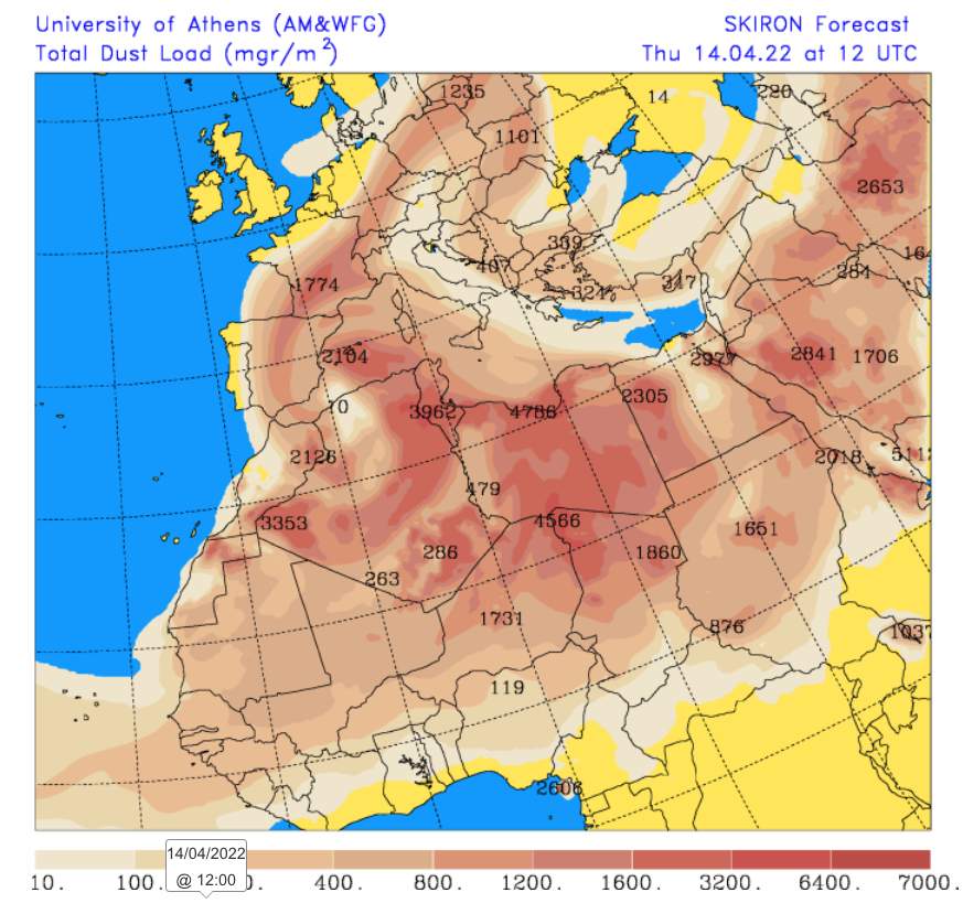 Abb. 4: Saharastaubkonzentrationen (mgr/m2) am Donnerstag 12 UTC, Quelle: SKIRON