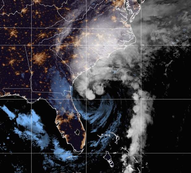 Abb. 2: Aktuelles Satellitenbild von Hurrikan Ian, inzwischen ein hybrider Sturm. Bildquelle: NOAA
