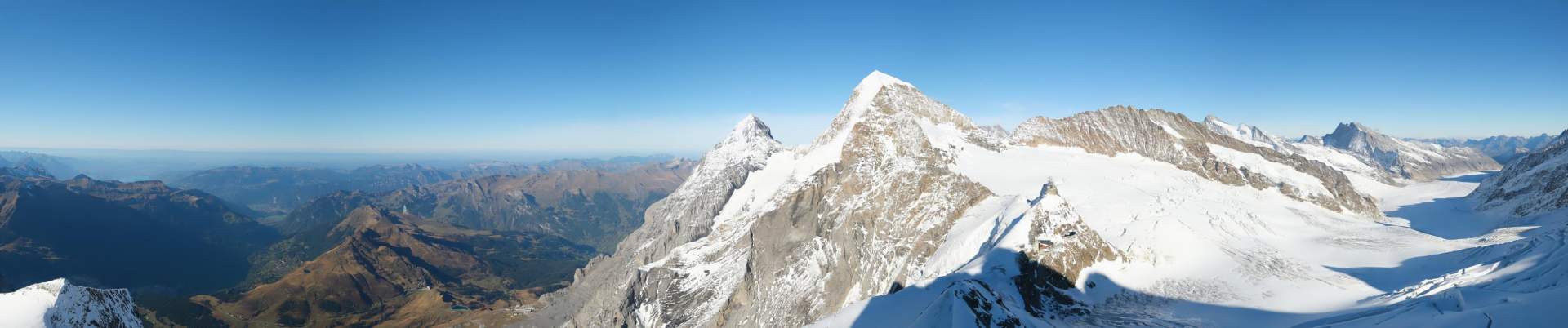 Abb. 1: Herrliches Bergwetter heute (roundshot Jungfraujoch)