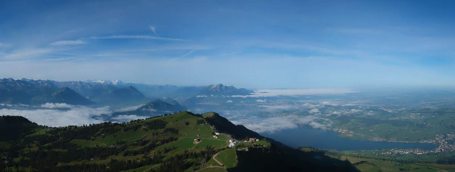 Fig. 1: View from the Rigi in the early morning; Source: Roundshot